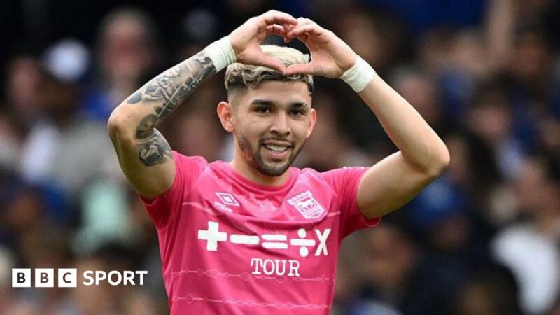 Chelsea-linked Strasbourg close to signing Brighton’s Julio Enciso