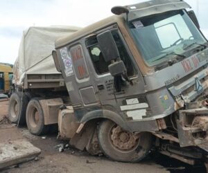 Ogun: Okada rider escapes death as truck crashes into illegal garage