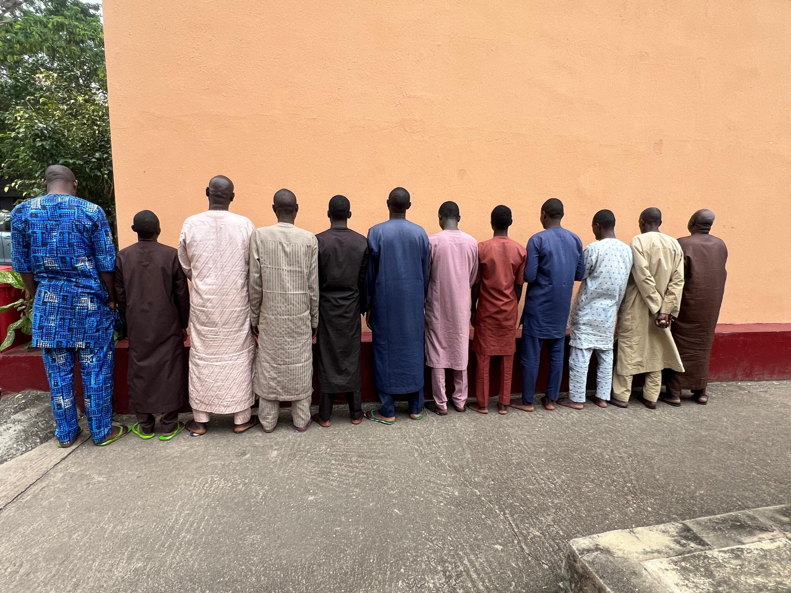 EFCC arrests 12 suspected illegal Bureau de Change operators in Lagos
