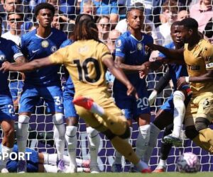 BBC Sport weekly quiz: Which Crystal Palace player stood too close to Chelsea’s wall?