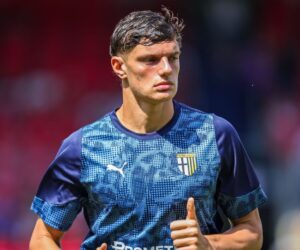 Liverpool sign Giovanni Leoni from Parma