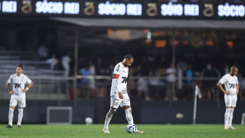 Neymar’s Santos concede 6 to Vasco as Coutinho scores twice