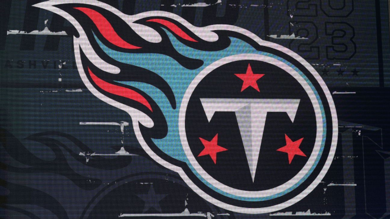 Sex toy thrown onto field in Vikings-Titans preseason game