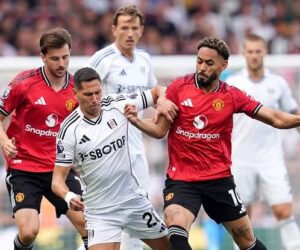 Fernandes misses penalty as Man United held by Fulham at Craven Cottage