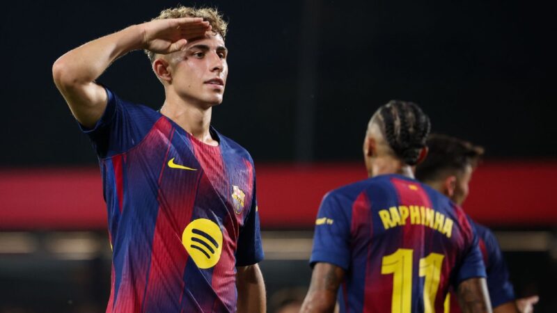 Barcelona boss ‘convinced’ of Fermín López stay amid Chelsea interest