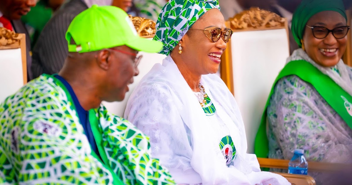 Remi Tinubu Empowers 1,000 Women, Persons with Disabilities in Lagos