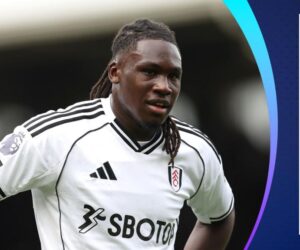 Premier League: Fulham 1-1 Manchester United – VAR controversy