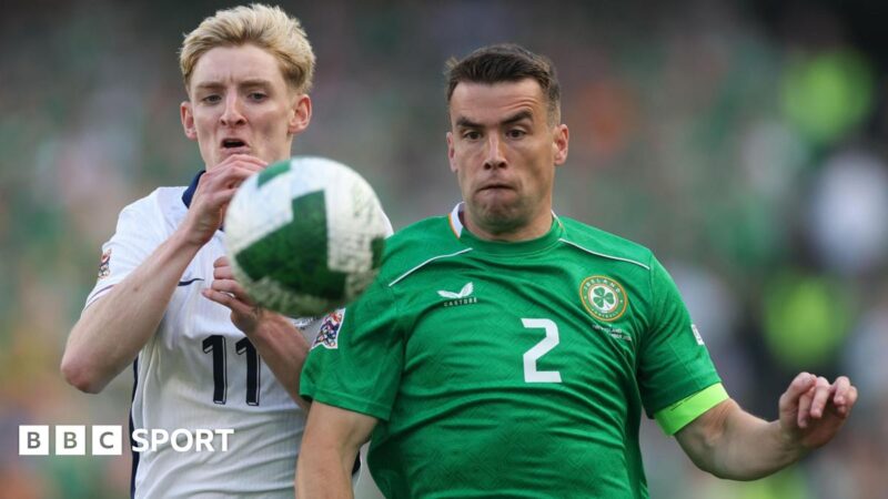 Republic of Ireland: Seamus Coleman not in Heimir Hallgrimsson squad