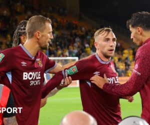 West Ham United: Captain Jarrod Bowen apologises for fan row after Wolves defeat
