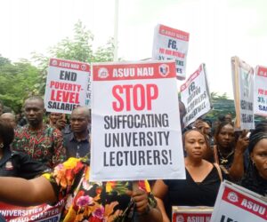 FG, ASUU hold crucial meeting to avert impending strike