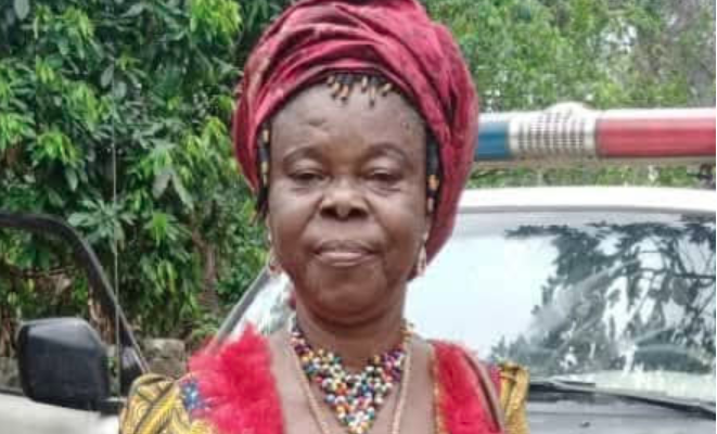 Popular Entertainer Dies After Collapsing During Performance