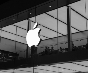 Apple Warns New UK Regulations Could Force It to Share Technology with Rivals