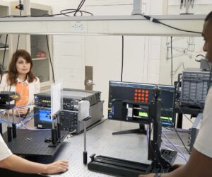 Princeton scientists bend wireless signals around walls, hinting at wild terabit data speeds in homes, cars, and crowded cities