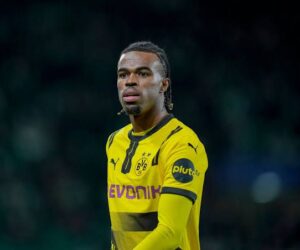 Chelsea close in on £270m sales to balance summer spending