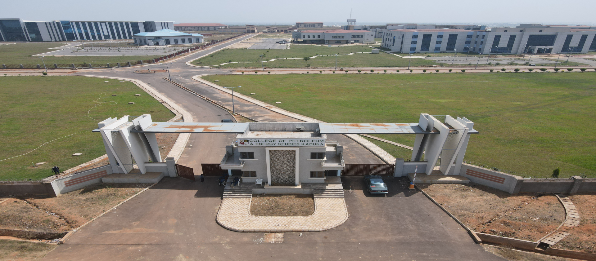 16,000 vie for 295 spots in Nigeria’s new petroleum college