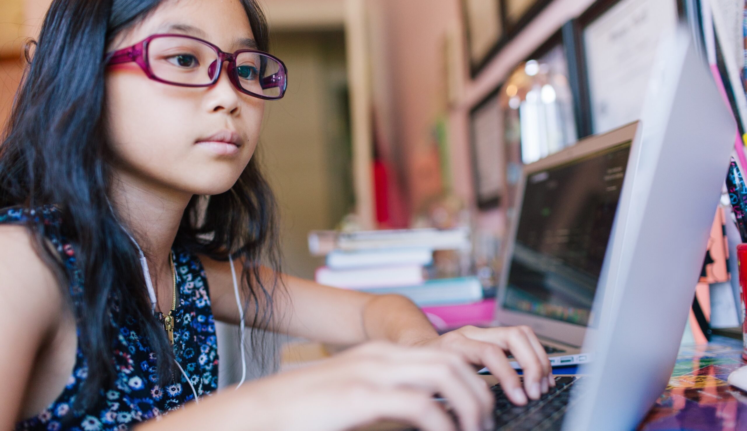I am a cybersecurity expert, these are the online mistakes I made when raising my children that you should avoid