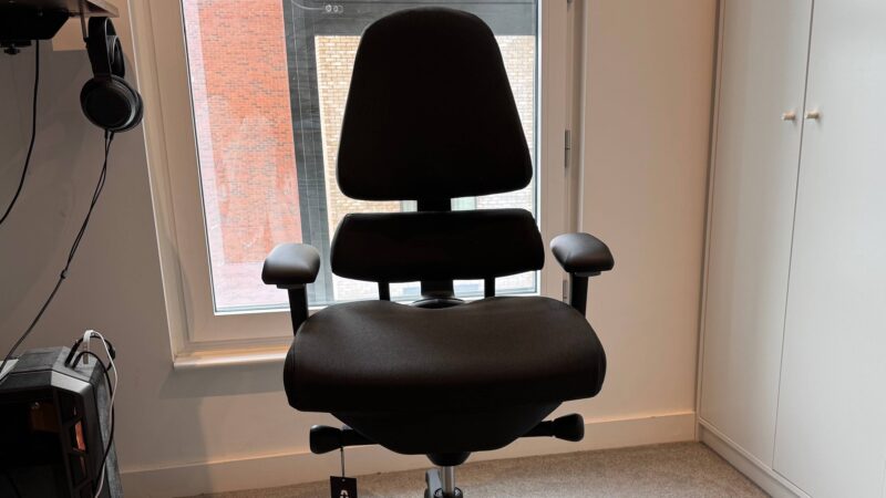 Anthros V2 Chair review: one of the most expensive gaming chairs in the world for good reason