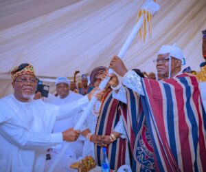 Ondo gov presents staff of office to monarch after decades of disputes