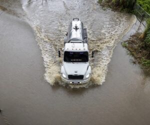 Hurricane Erin Brings Strong Winds, Floods North Carolina Highway While Moving Up US East Coast