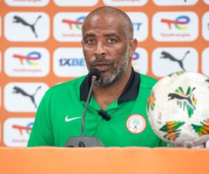 Super Eagles’ Eric Chelle Defends Oyowah Call-Up, Admits Regret Over Sudan Defeat In CHAN
