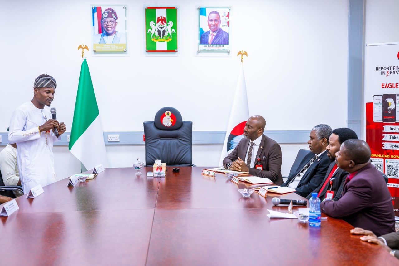 War against corruption: Students body backs EFCC’s open door policy