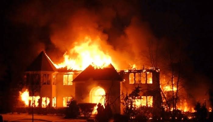 Chaos As Fires Engulf Facilities In Niger, Cross River