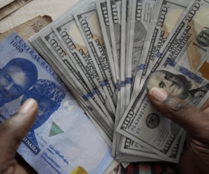 Naira Opens Week Lower at N1,545/$1 in Black Market