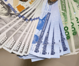 Naira Slips to N1,540/$1 in Black Market | Tech | Business