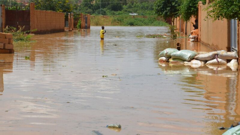 Niger Gives Mokwa Flood Victims N808m