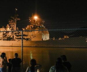 US warship enters Panama canal and now heading towards Caribbean