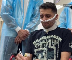 Ukrainian soldier whose throat was cut, crawls for five days to safety after getting thrown into a pit