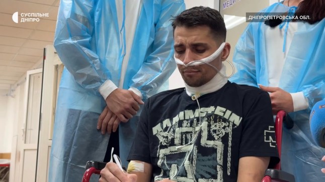 Ukrainian soldier whose throat was cut, crawls for five days to safety after getting thrown into a pit