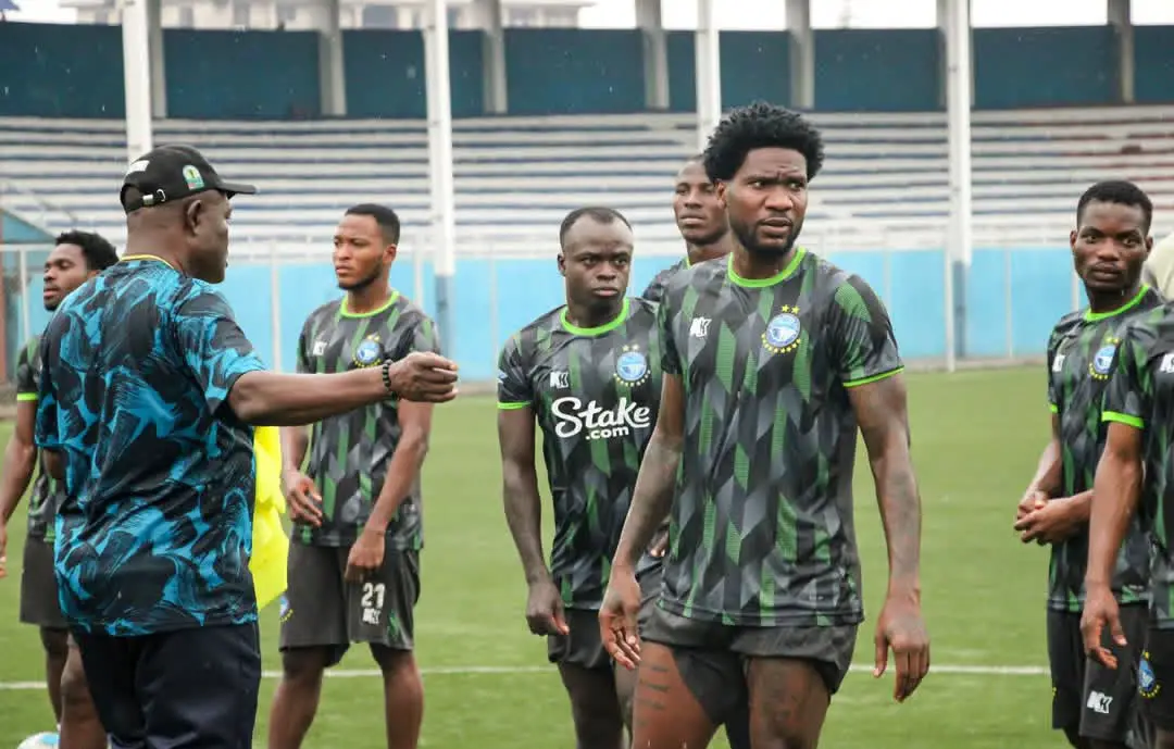 Ideye Announces Retirement From Football