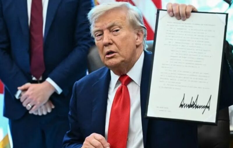 Trump Signs Executive Order Against Flag Burning, Imposes Fines, Jail Time