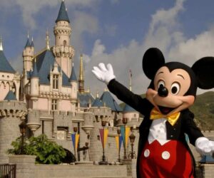 Man d!es at Disneyland after passing out on popular ride next to wife