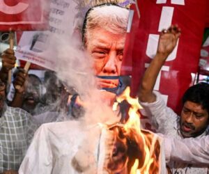 Trump thumbs nose at decades of India courtship