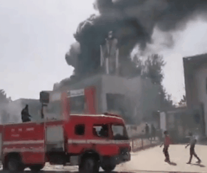 Panic As Fire Breaks Out In Market Near LPG Gas Station In Lagos