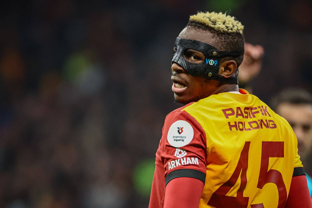 Hello bro: Victor Osimhen calls Manchester City star ahead of Galatasaray switch
