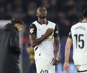 Report: Sadiq Umar’s future hangs in the balance as Valencia make last-ditch bid