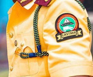 Driver dies after colliding with stationary bus on Lagos expressway