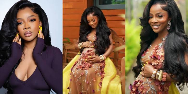 Toke Makinwa under fire over ‘pregnancy’