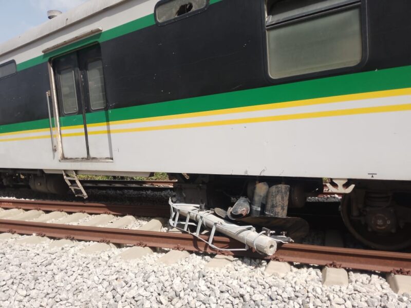 Passengers stranded as Abuja-Kaduna train derails – Daily Trust