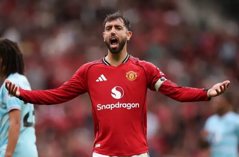 Fernandes Not Fit To Captain Man United -Liverpool Legend