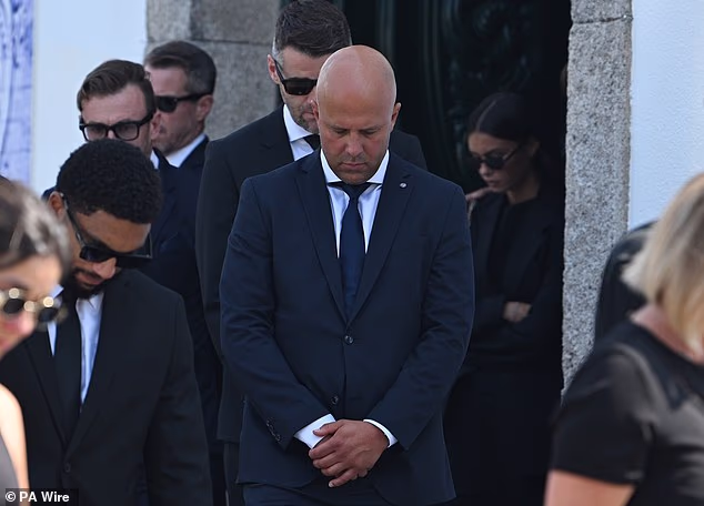 Liverpool Coach Thanks Everton For Support After Jota’s Death, Amorim Downplays Crisis Talks At United