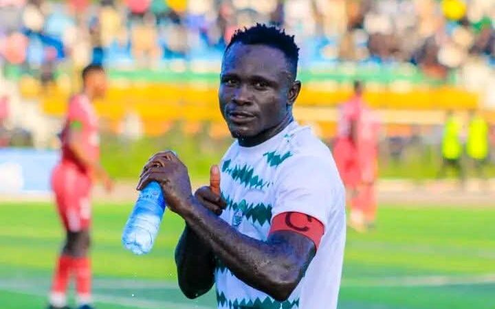 Ogunmodede, Anas arrive Abuja for NPFL Awards