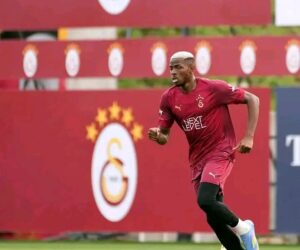 Injury won’t stop Osimhen from Liverpool match – TV commentator Engin