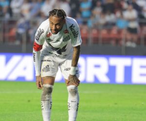 Neymar denies injury was reason for Brazil squad omission