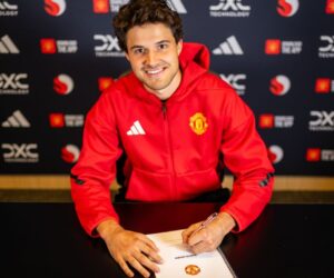 Goalkeeper Senne Lammens joins Man United from Antwerp