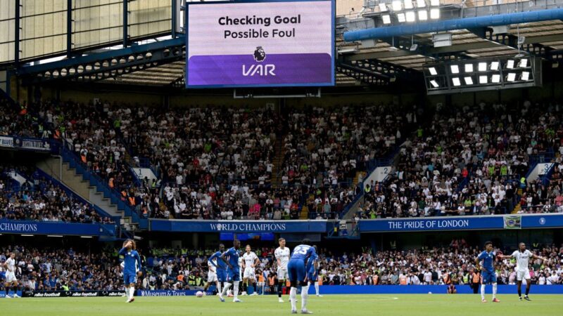 Premier League refs’ chief: Chelsea-Fulham VAR decision ‘wrong’