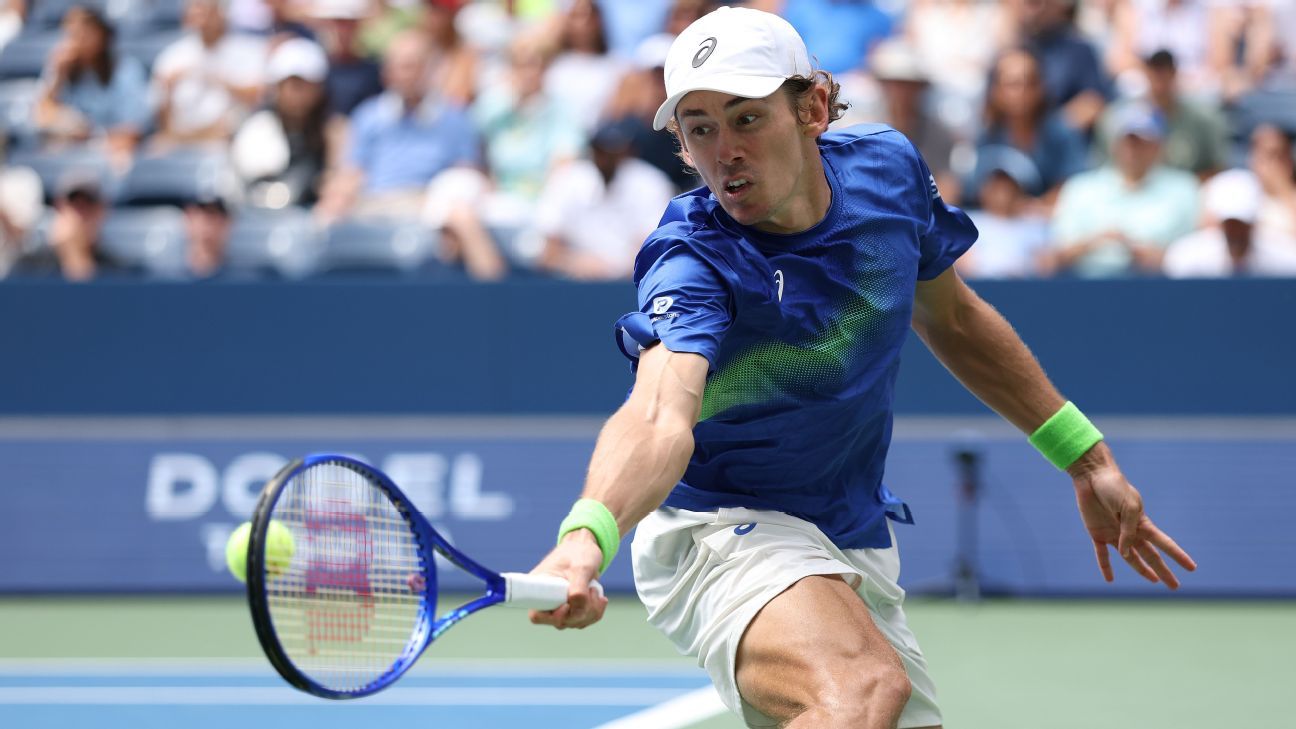 How Alex De Minaur resets for week two of a Slam